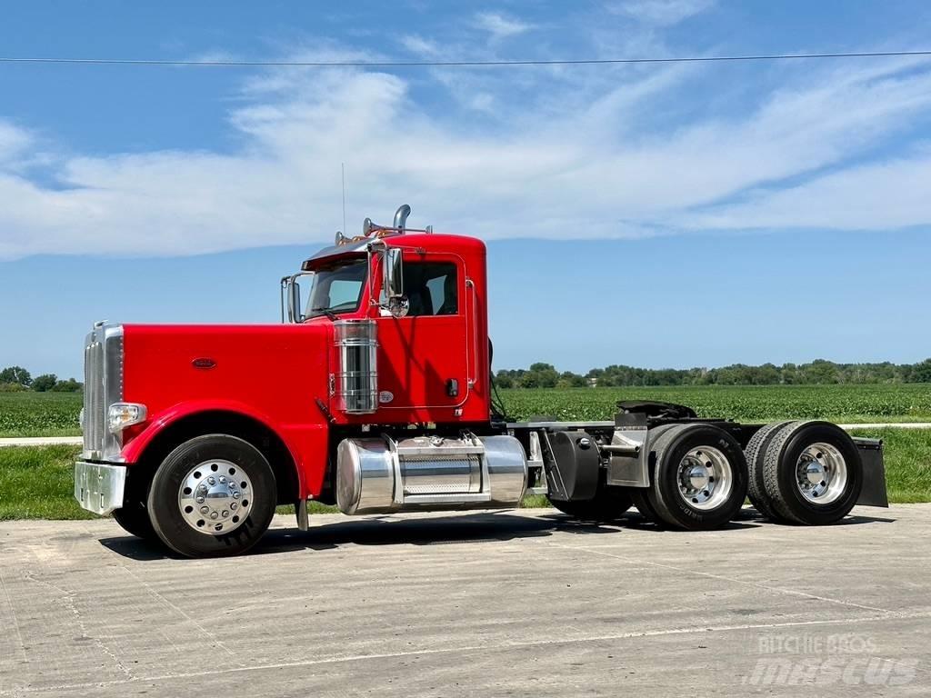 Peterbilt 389 Vilcēji