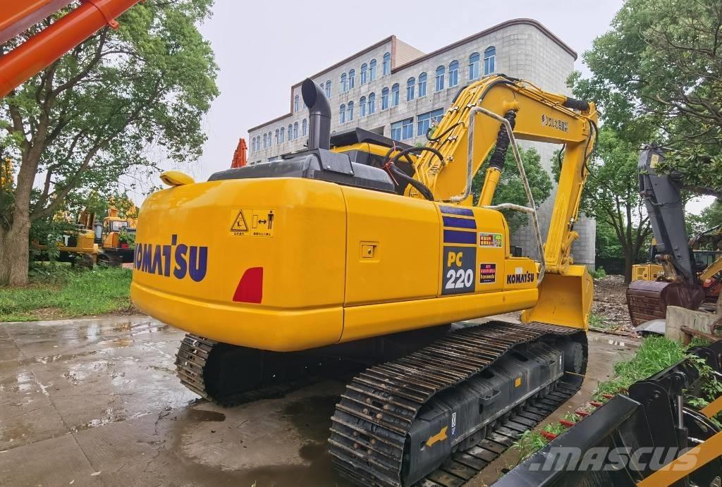 Komatsu PC 220-7 Kāpurķēžu ekskavatori