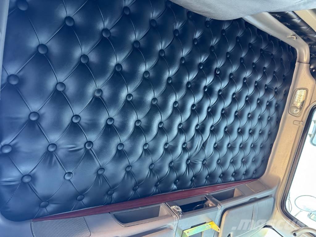 Kenworth T 800 Pašizgāzējs