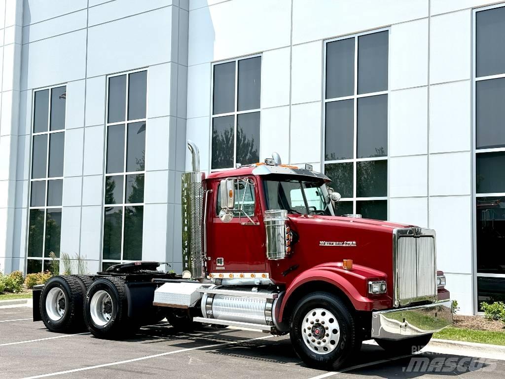 Western Star 4900 SF Vilcēji