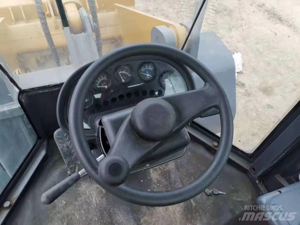 SDLG LG936L Iekrāvēji uz riteņiem