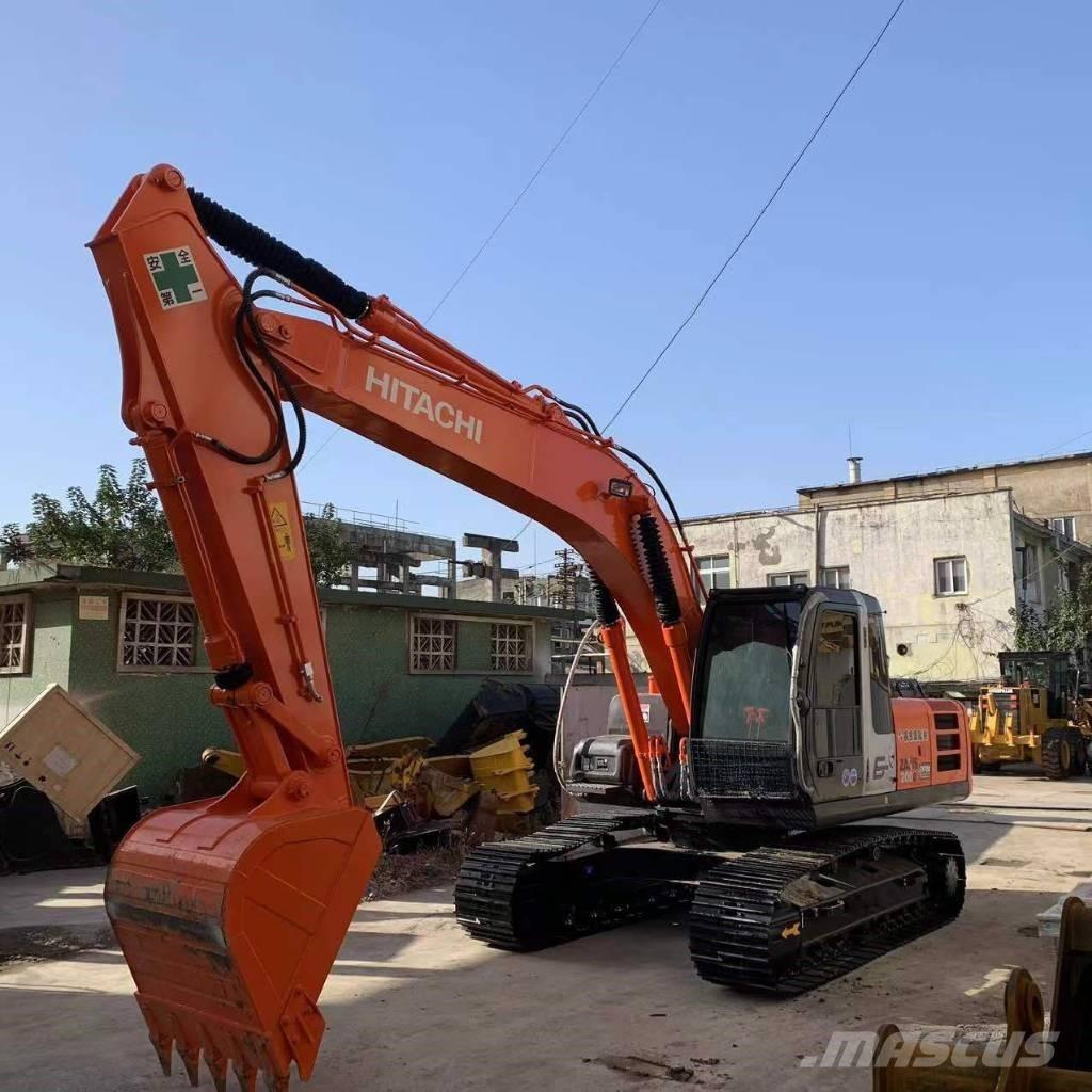 Hitachi EX 200-5 Kāpurķēžu ekskavatori