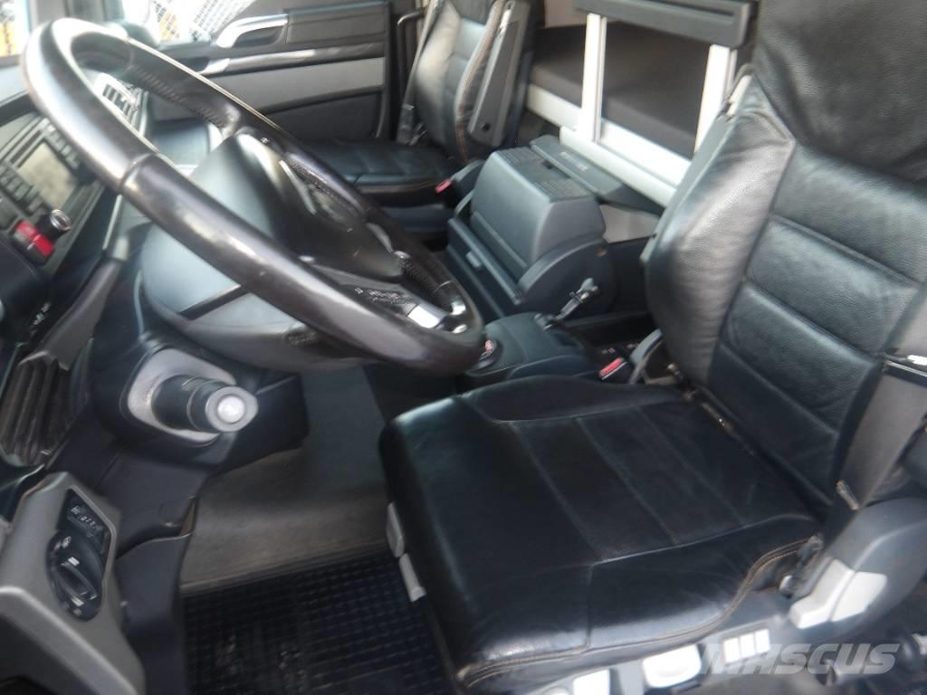 MAN TGX 35.560 8x4 Graudu pārvadāšanas mašīnas