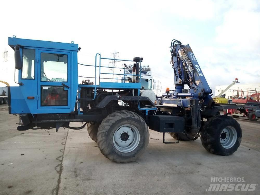 Mercedes-Benz Unimog Smagās mašīnas ar celtni