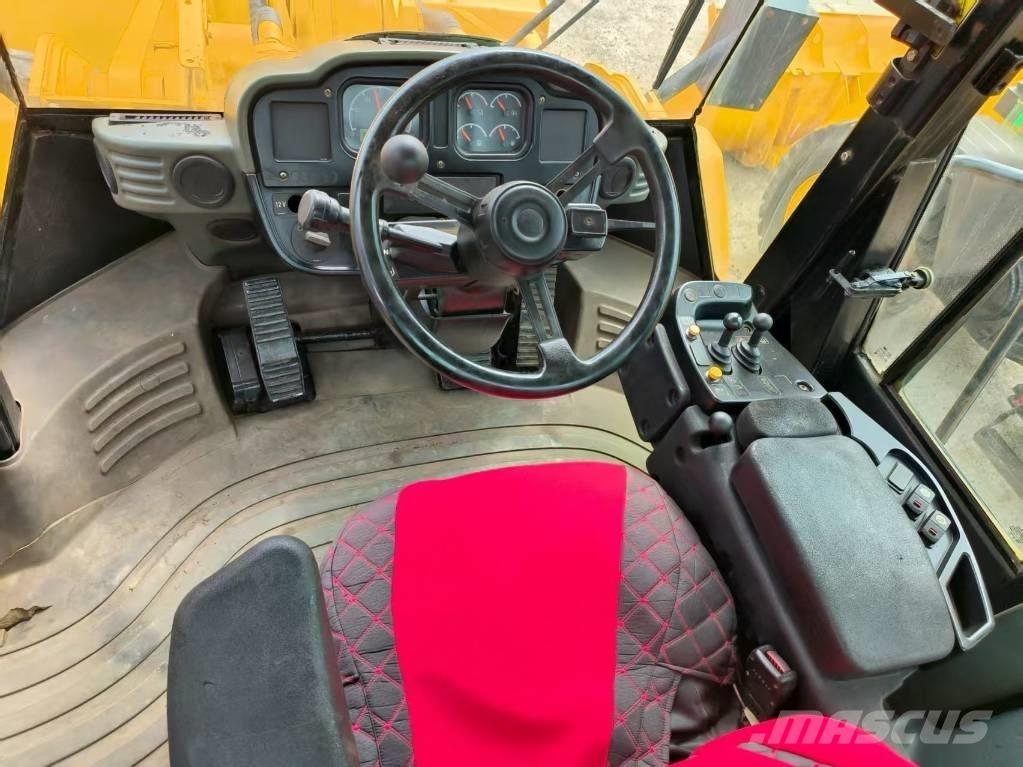 CAT 966 H Iekrāvēji uz riteņiem