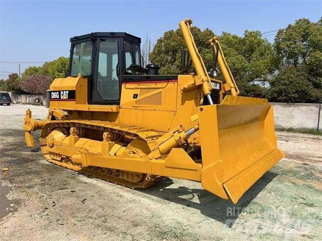 CAT D 6 G Kāpurķēžu buldozeri