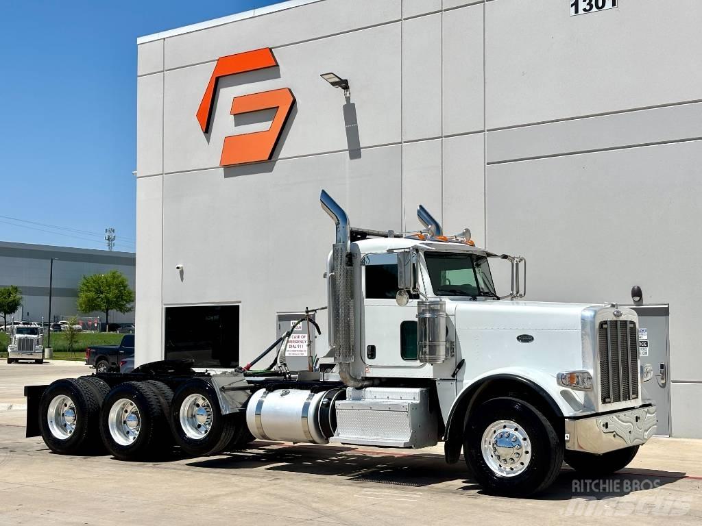 Peterbilt 388 Vilcēji