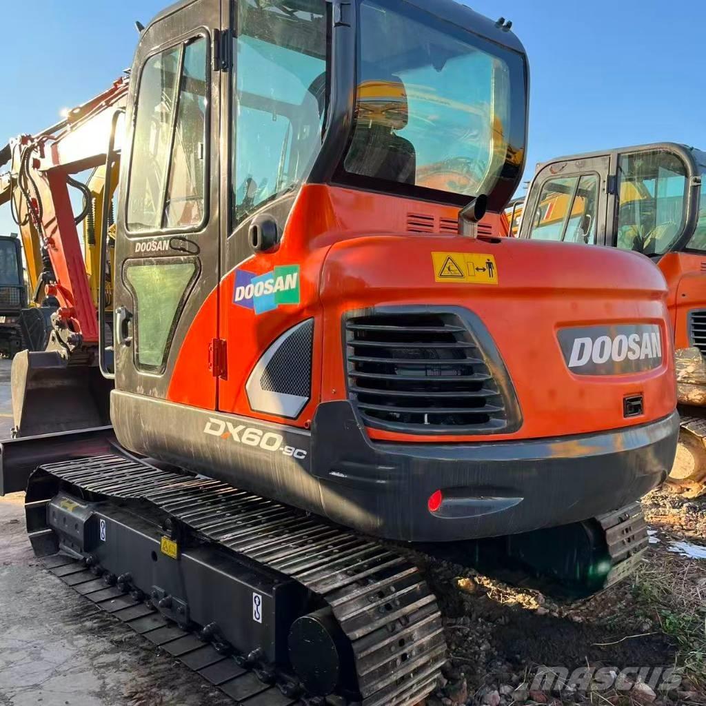 Doosan DX 60 Mini ekskavatori < 7 t
