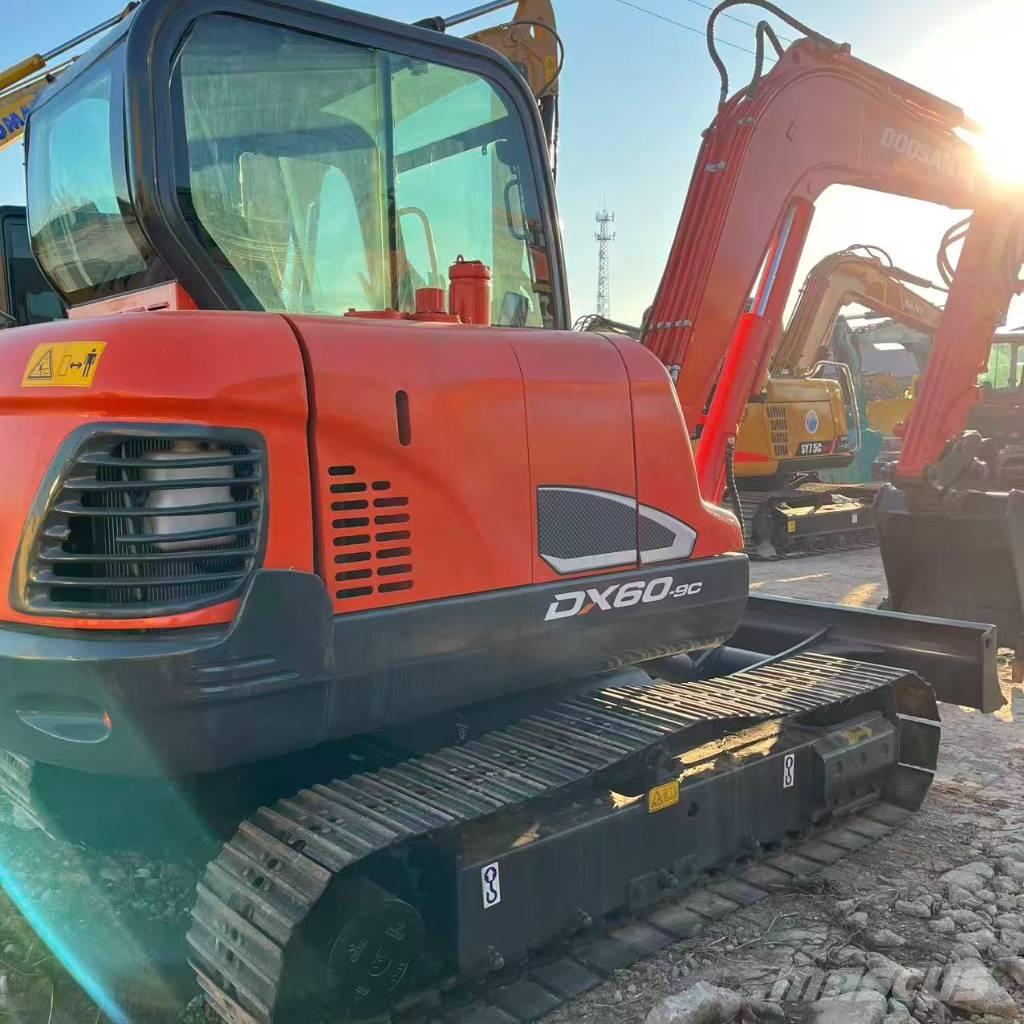 Doosan DX 60 Mini ekskavatori < 7 t