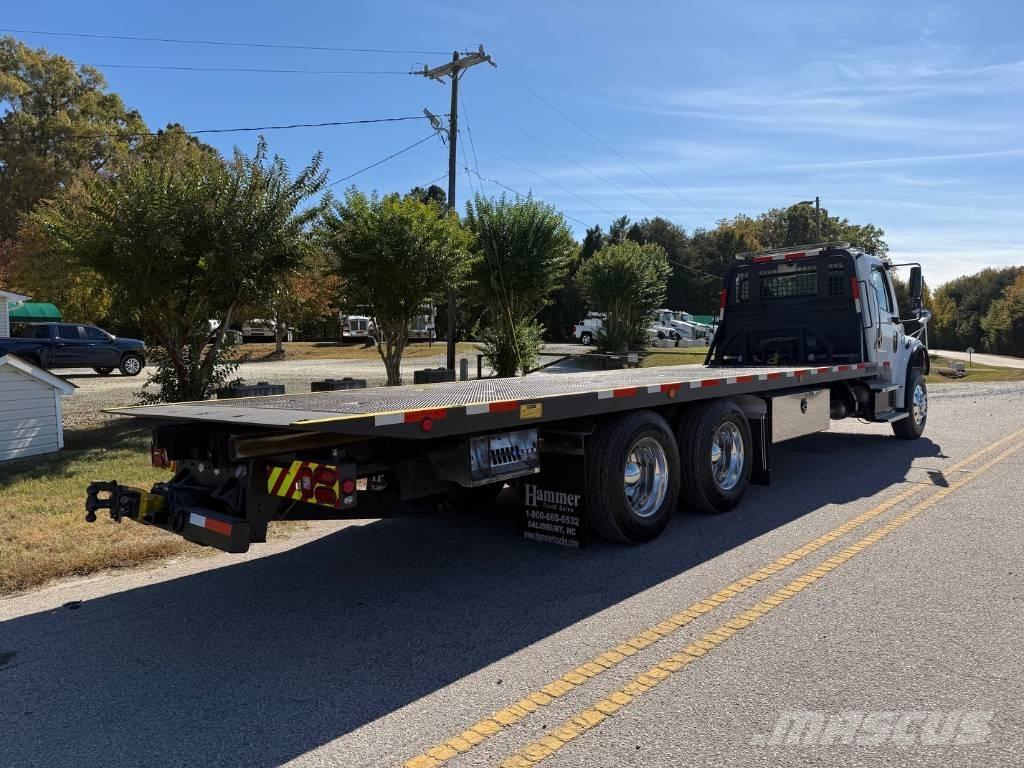 Freightliner M2 Evakuators ar manipulatoru