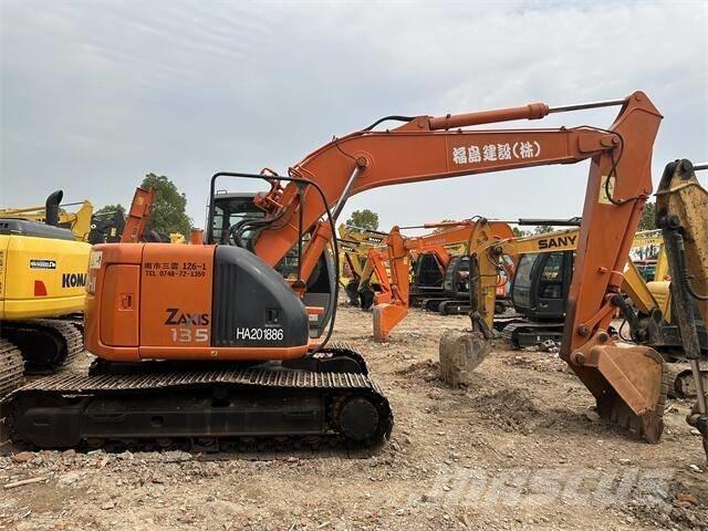 Hitachi ZX138 Kāpurķēžu ekskavatori