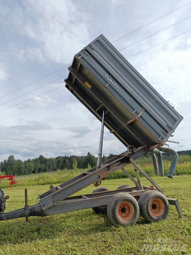 Tuhti Täyttövaunu Citas piekabes