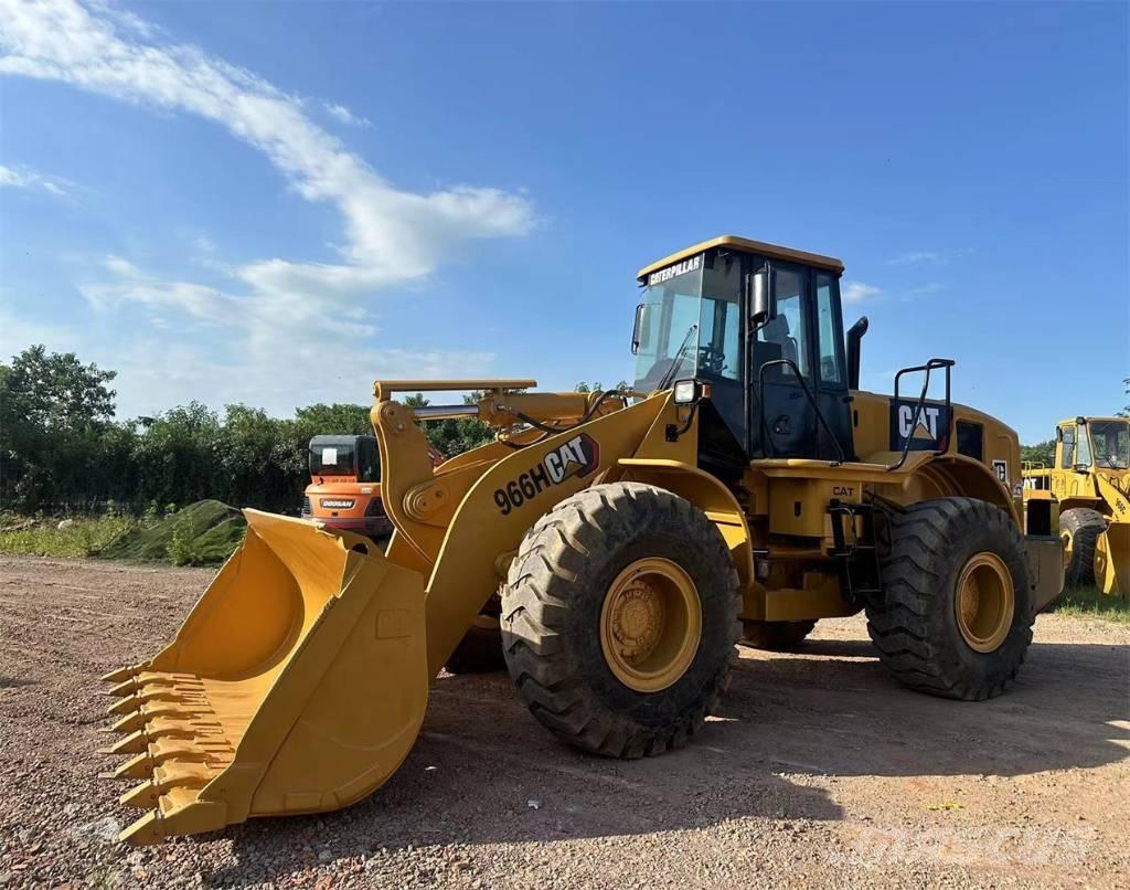 CAT 966H Iekrāvēji uz riteņiem