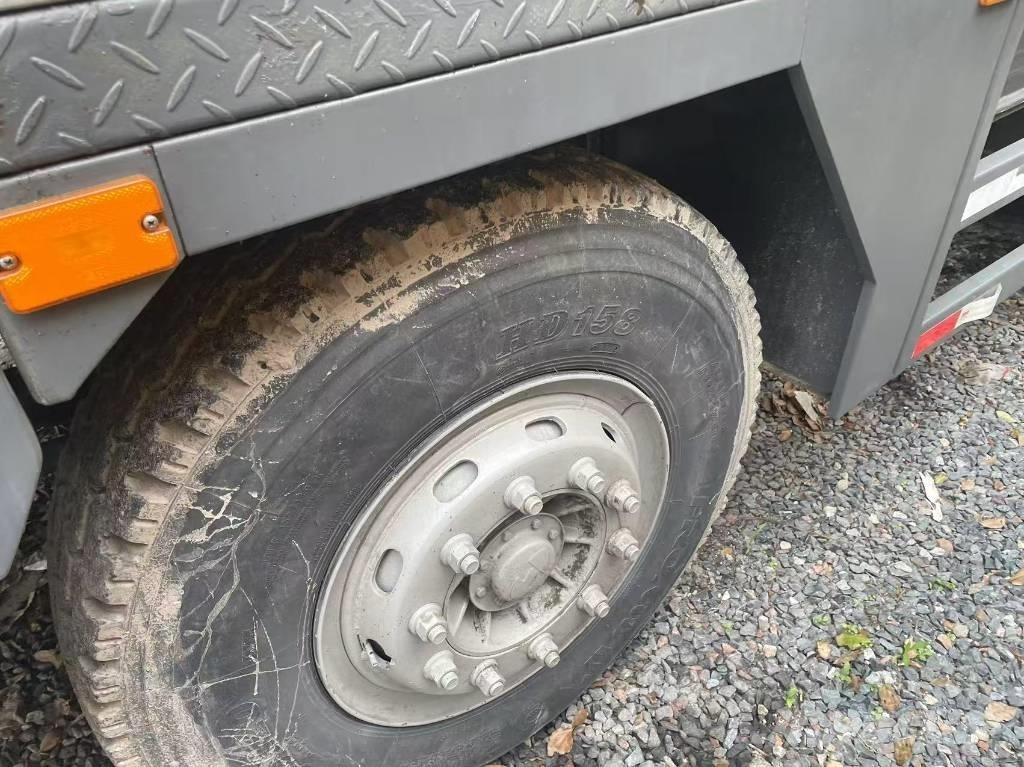 Zoomlion 25 Ton Visurgājēji celtņi
