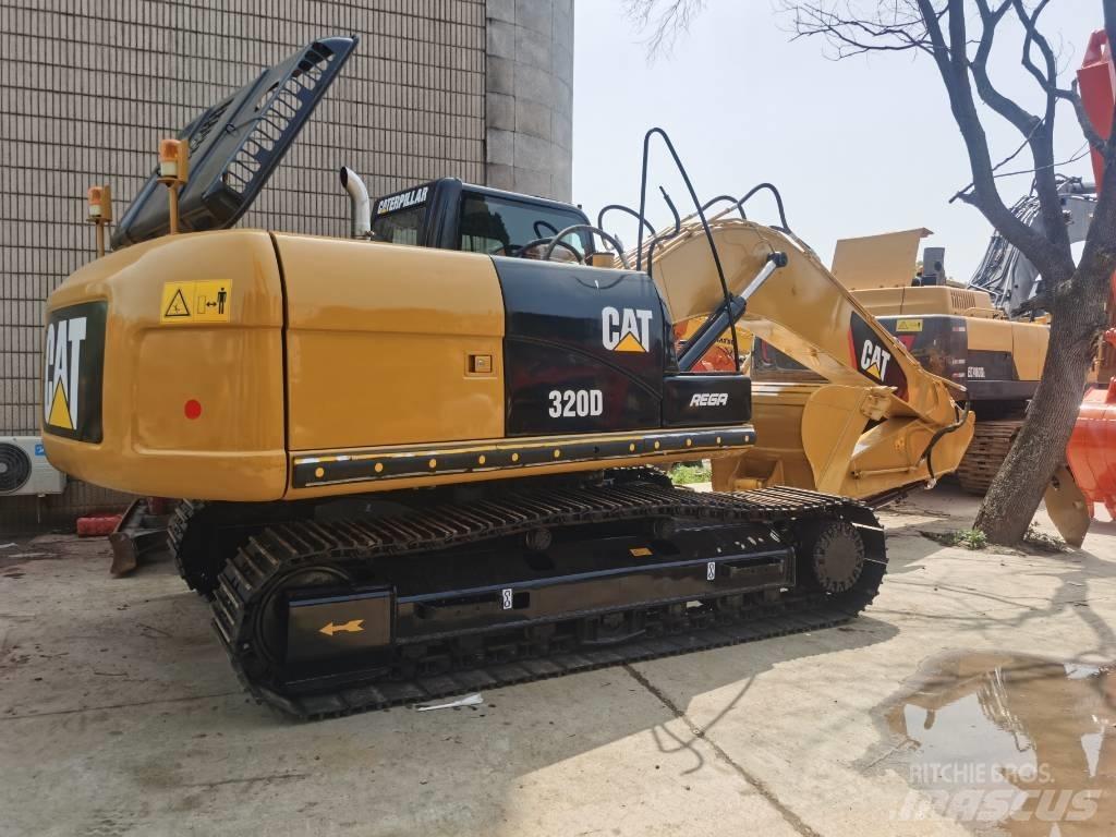 CAT 320 D Kāpurķēžu ekskavatori