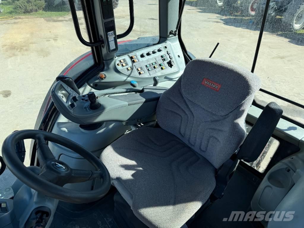 Valtra T 191 Traktori