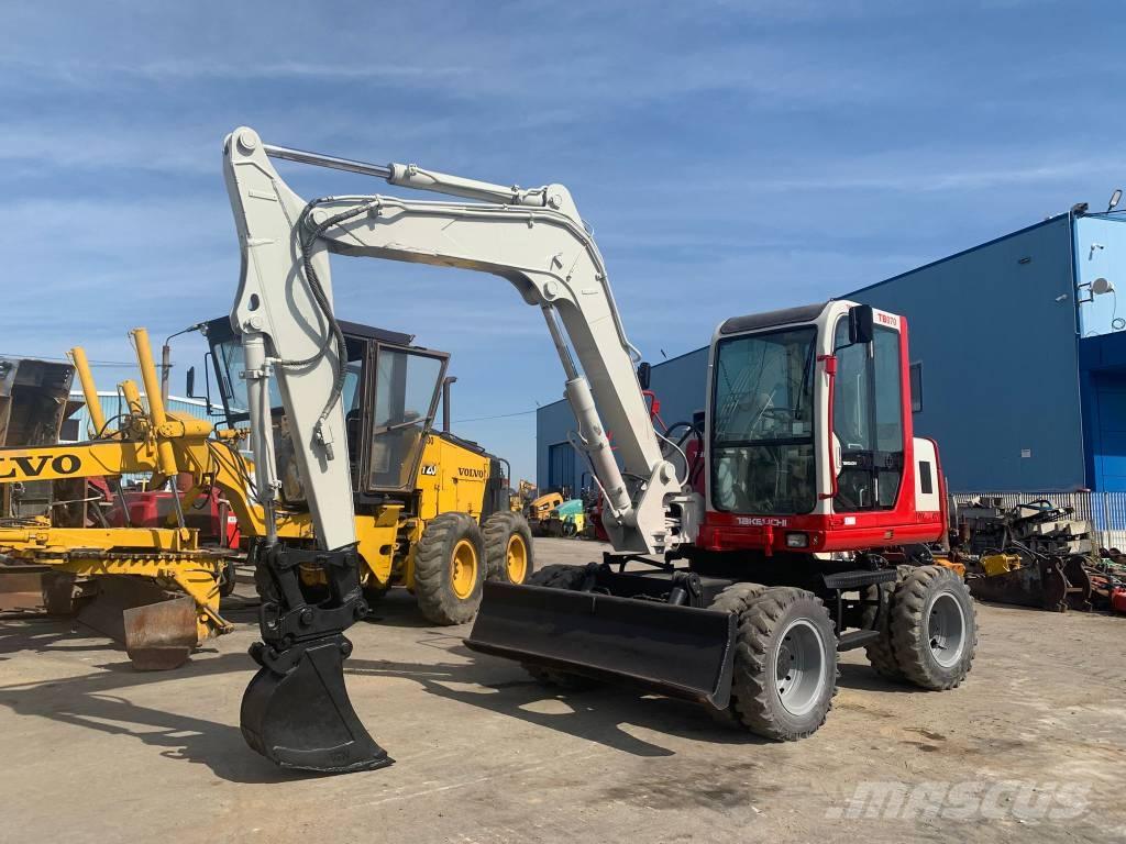 Takeuchi TB070W Ekskavatori uz riteņiem