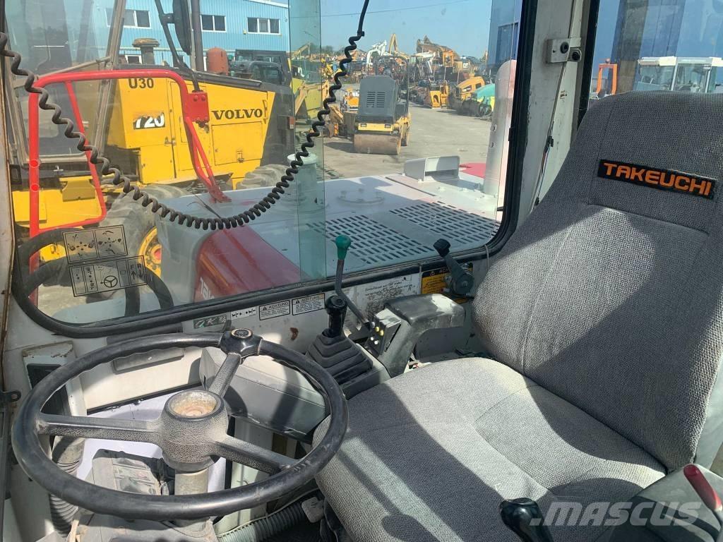 Takeuchi TB070W Ekskavatori uz riteņiem