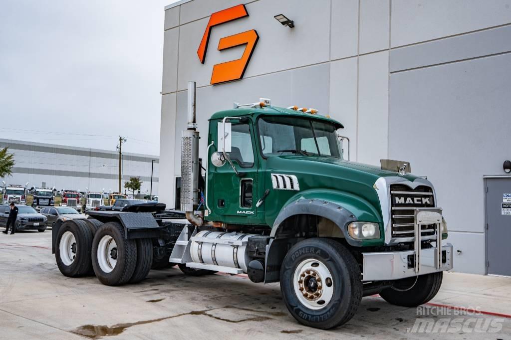 Mack Granite Vilcēji