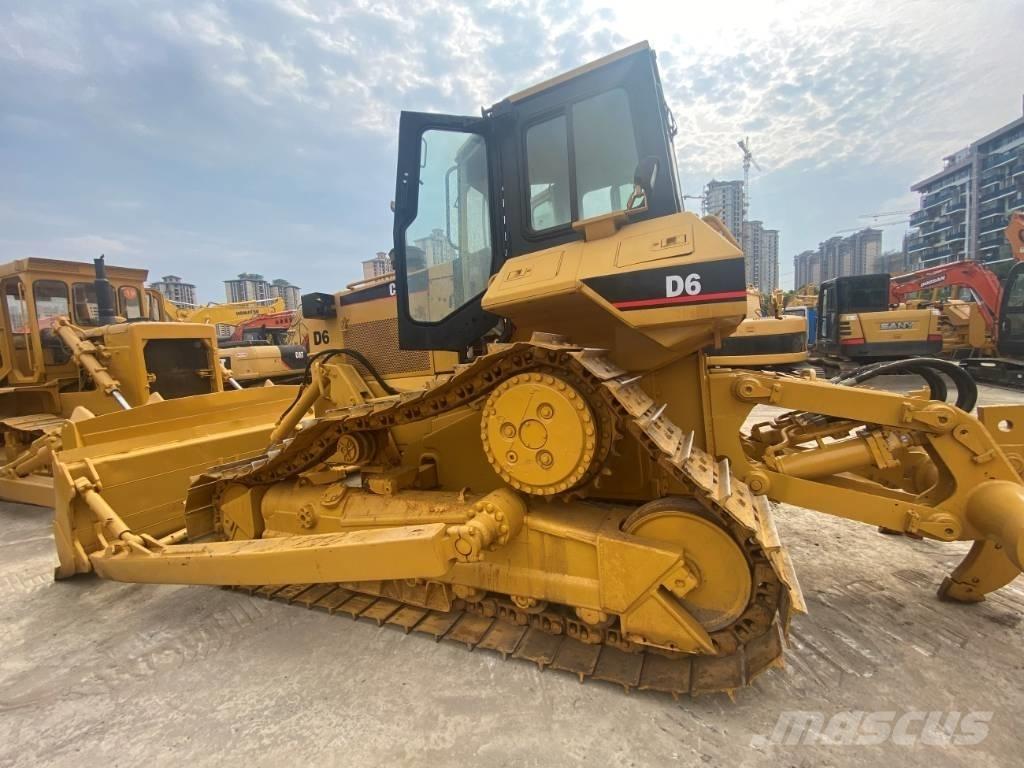 CAT D6R Kāpurķēžu buldozeri