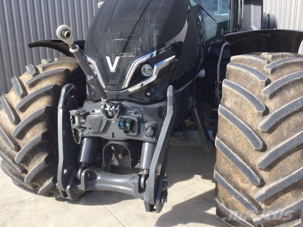 Valtra Q265 Traktori