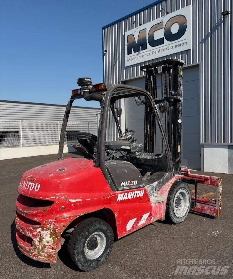 Manitou MI 35 D Tehnika ar dīzeļa dzinēju