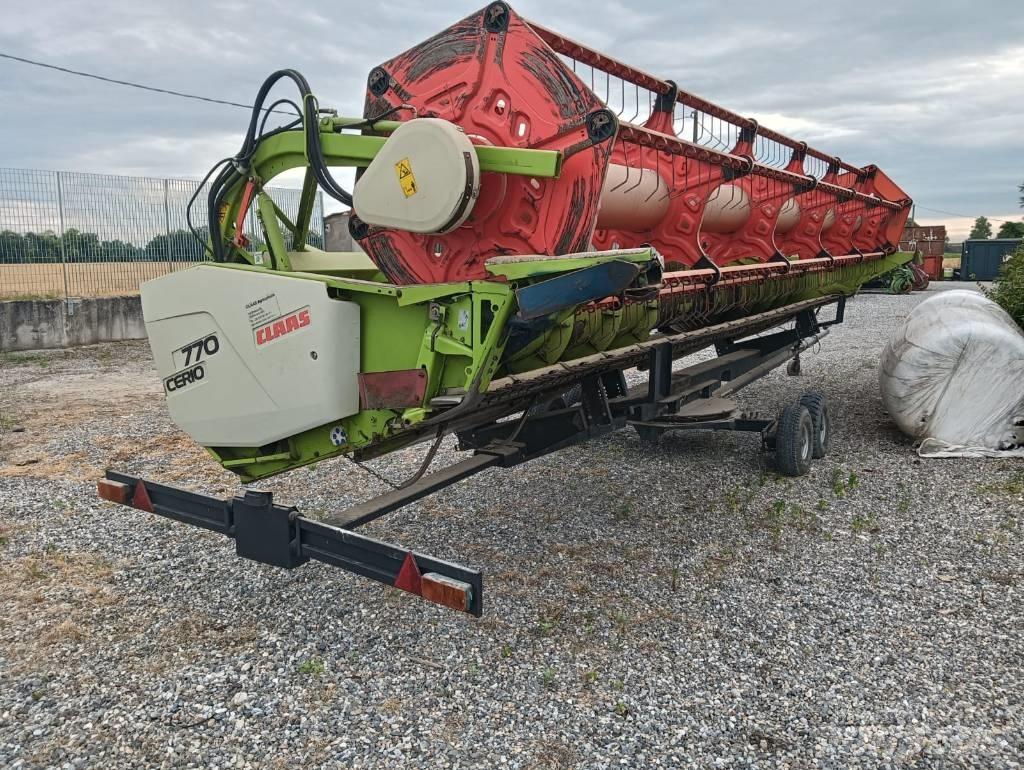 CLAAS CERIO 770 Ražas novākšanas galvas
