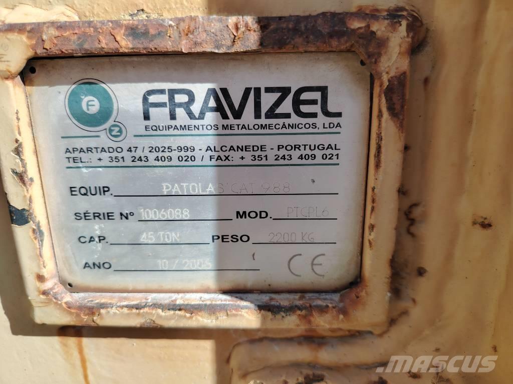 CAT 988 F Iekrāvēji uz riteņiem