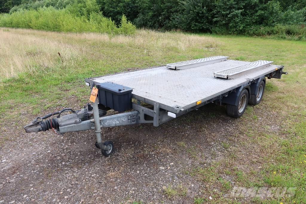 Ifor Williams LM 146 Auto pārvadāšanas treileri