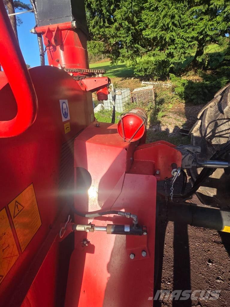 Valtra T 163 Mežizstrādes traktori