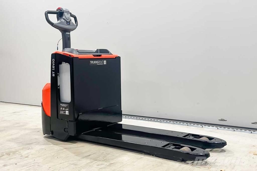 Toyota LWE 200 Zemie palešu pacēlāji