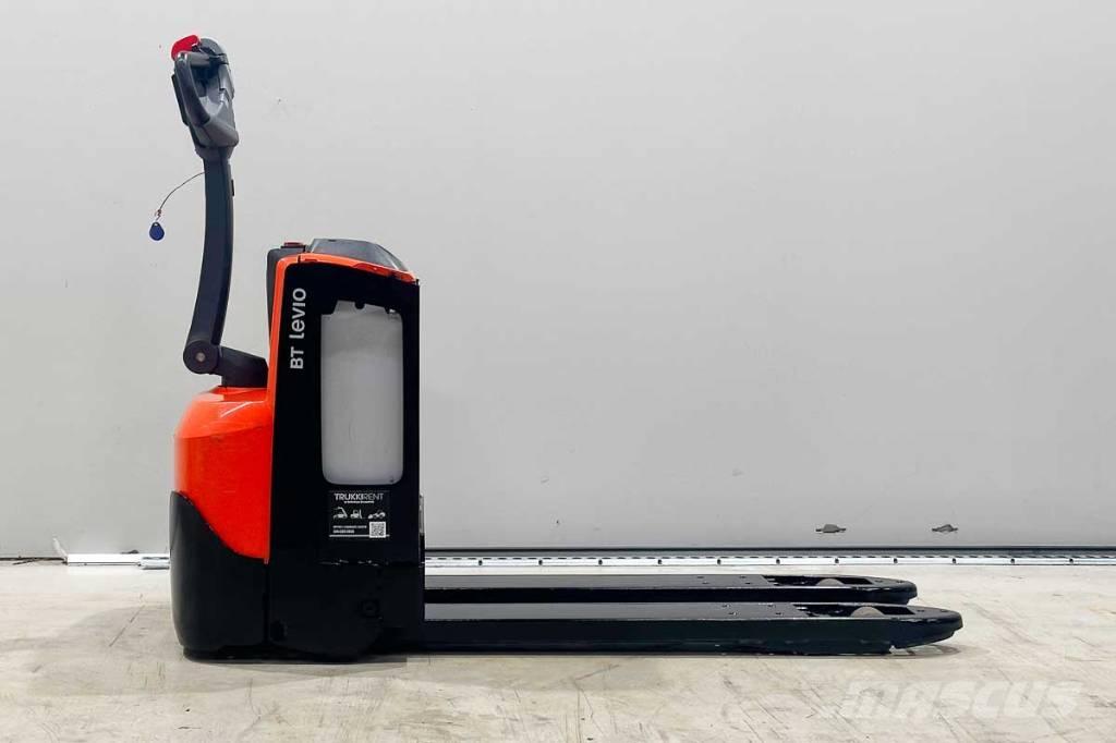 Toyota LWE 200 Zemie palešu pacēlāji