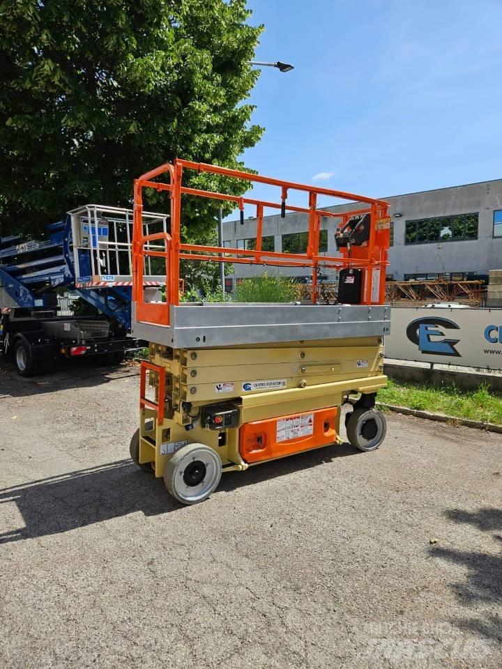 JLG 2630 ES Šķerveida pacēlāji