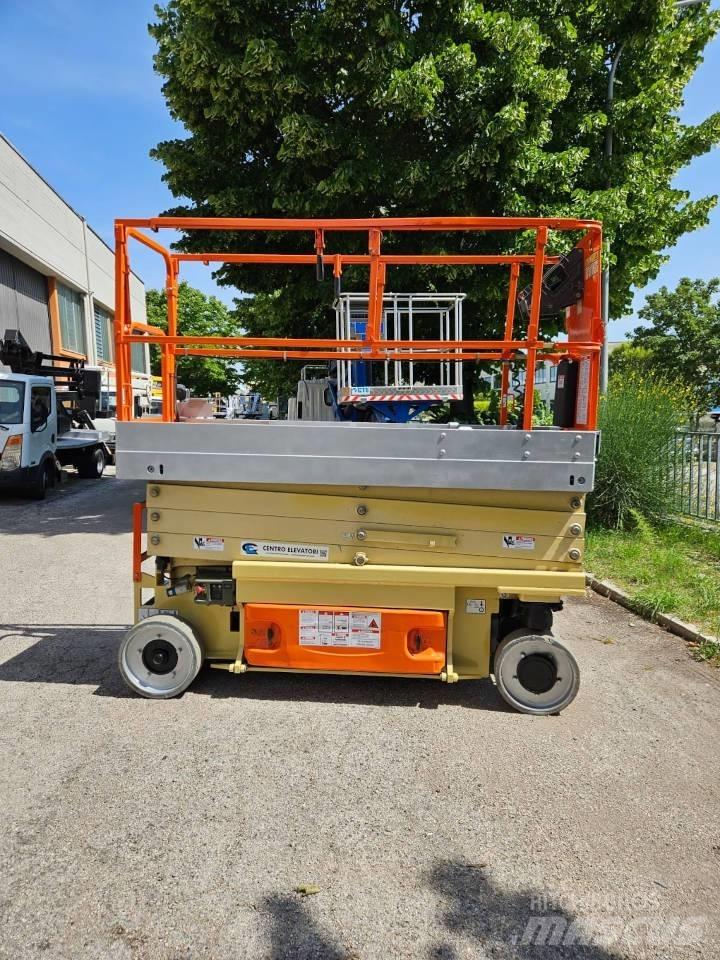 JLG 2630 ES Šķerveida pacēlāji