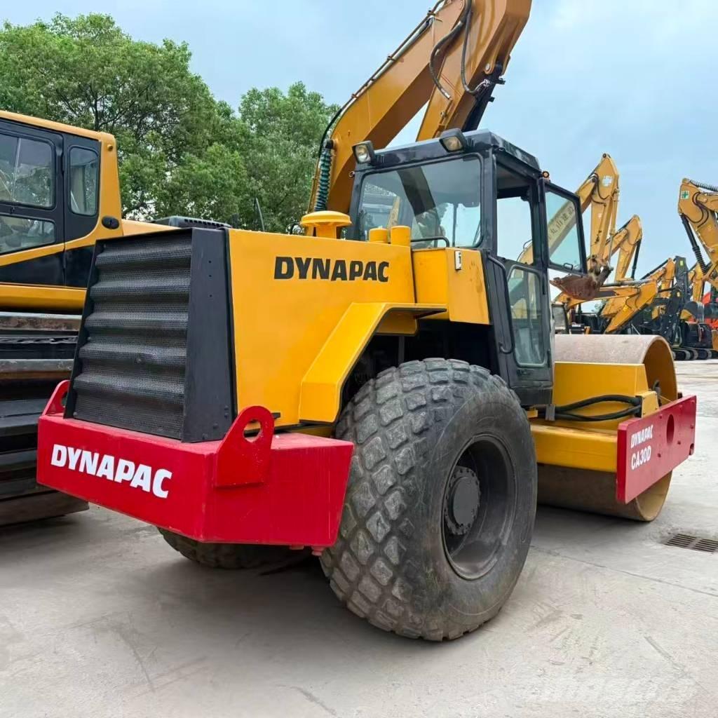 Dynapac CA 30 D Vienvalča grunts veltņi