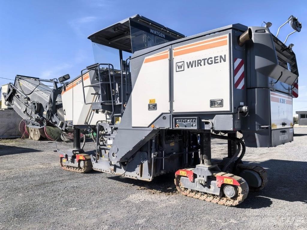 Wirtgen W200F Asfalta dzesēšanas iekārtas