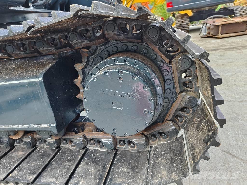 Hyundai R305LC-9T Kāpurķēžu ekskavatori