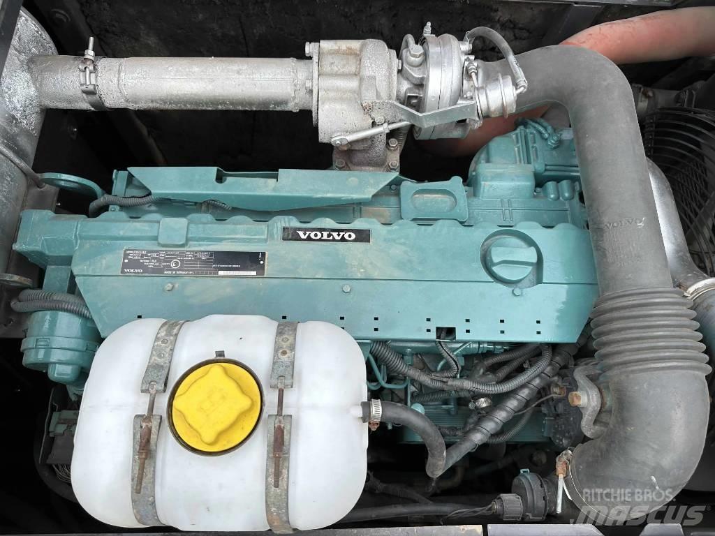 Volvo EC210D Kāpurķēžu ekskavatori
