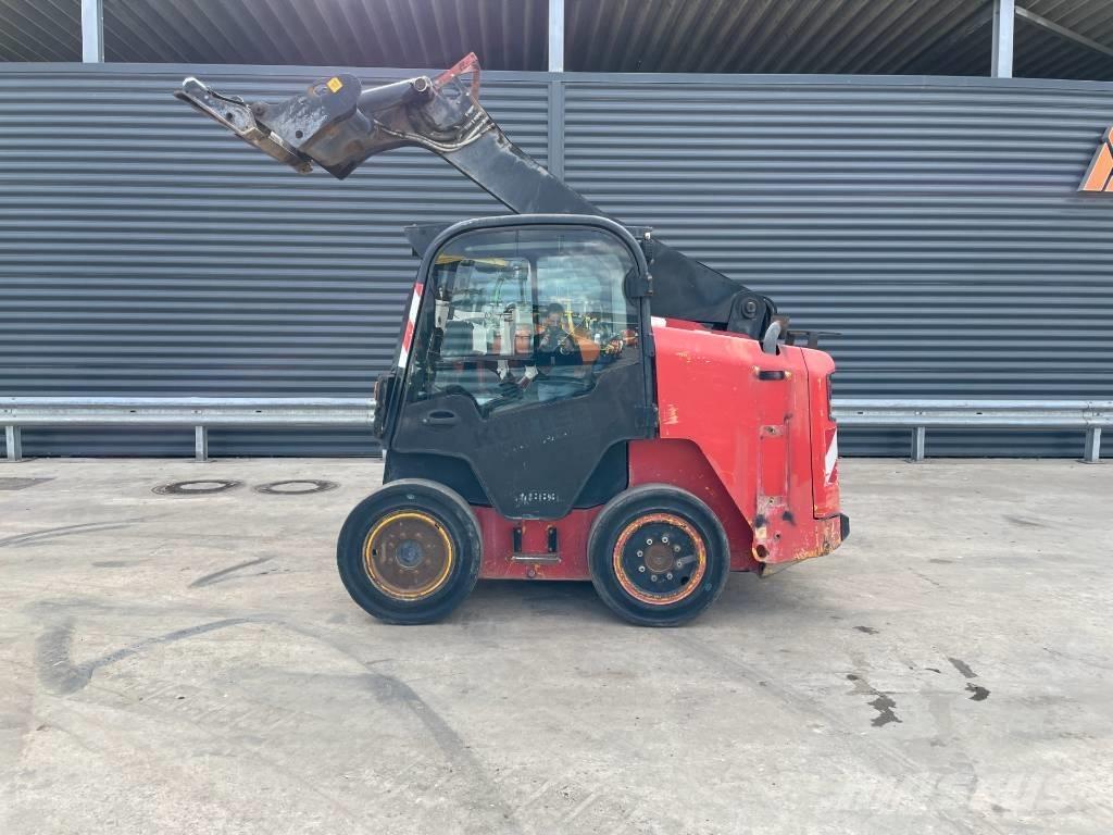 JCB R260 Lietoti riteņu kompaktiekrāvēji