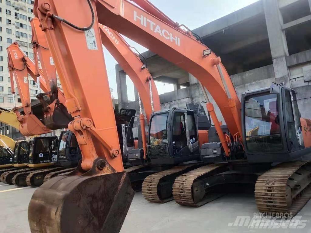 Hitachi ZX 210 Kāpurķēžu ekskavatori