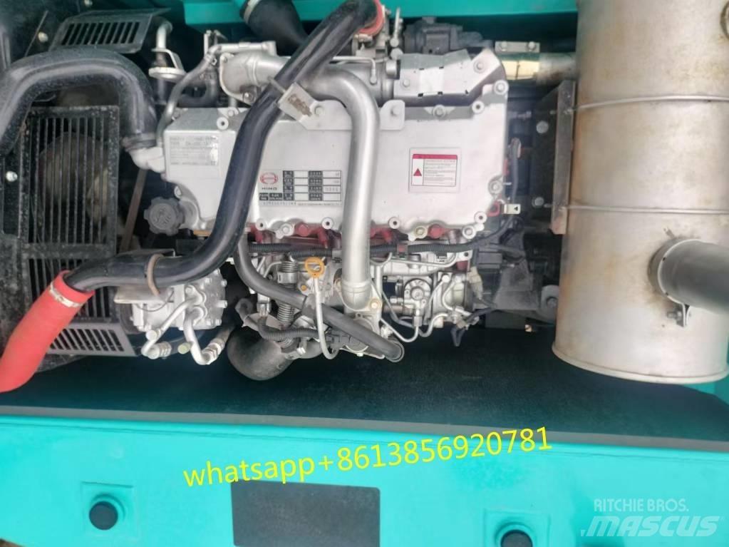 Kobelco SK 200 Kāpurķēžu ekskavatori