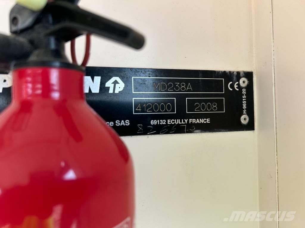 Potain MD238A Torņa krāni
