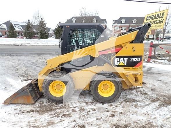 CAT 262D Lietoti riteņu kompaktiekrāvēji