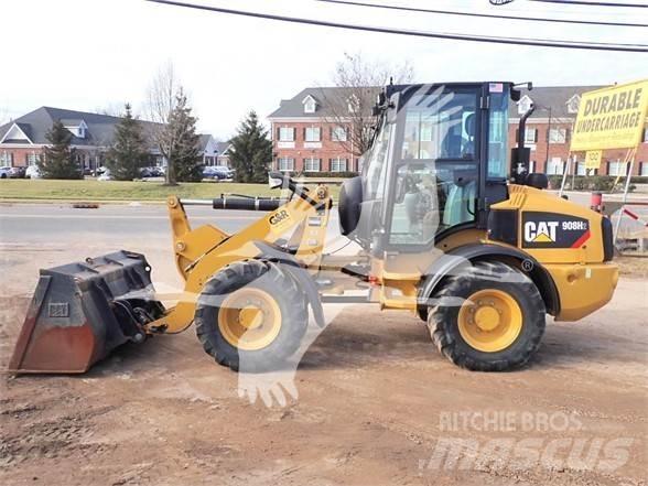 CAT 908H2 Iekrāvēji uz riteņiem