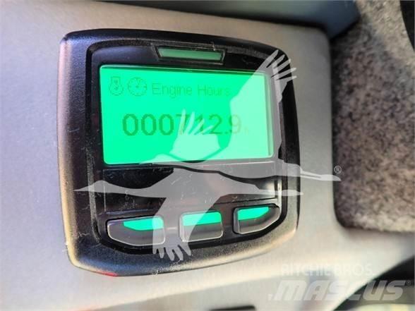 Gehl V270 Lietoti riteņu kompaktiekrāvēji
