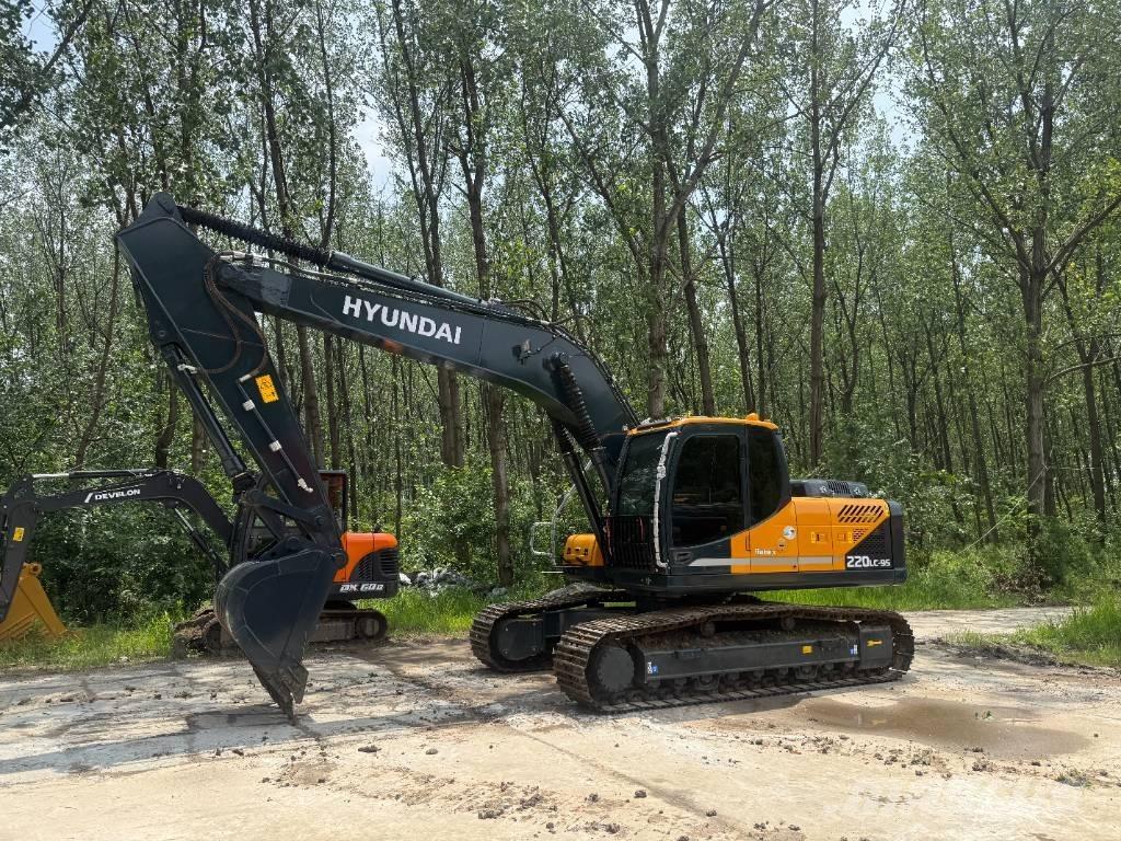 Hyundai R220LC-9S Kāpurķēžu ekskavatori