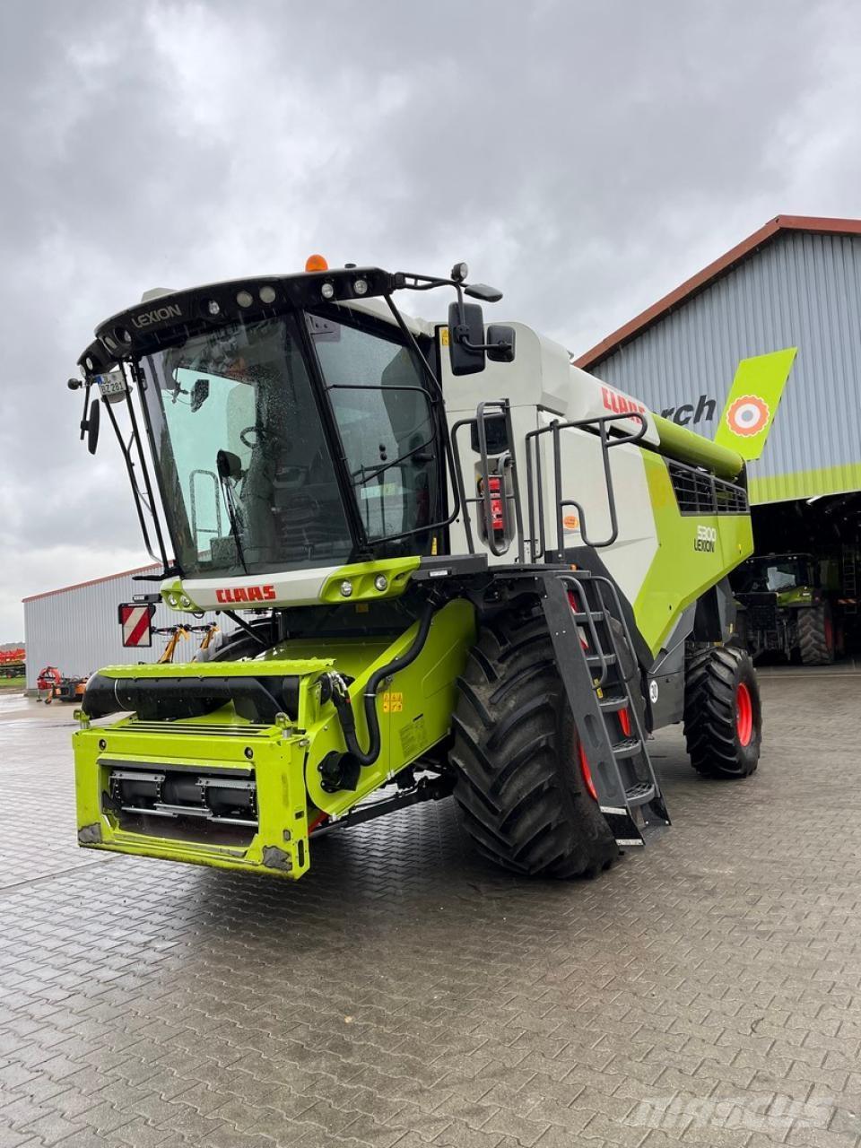CLAAS Lexion 5300 Ražas novākšanas kombaini