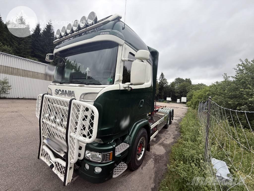 Scania R 520 LB Treileri ar āķi