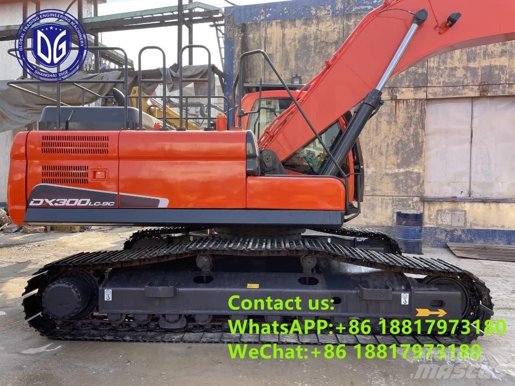 Doosan DX 300 LC Kāpurķēžu ekskavatori