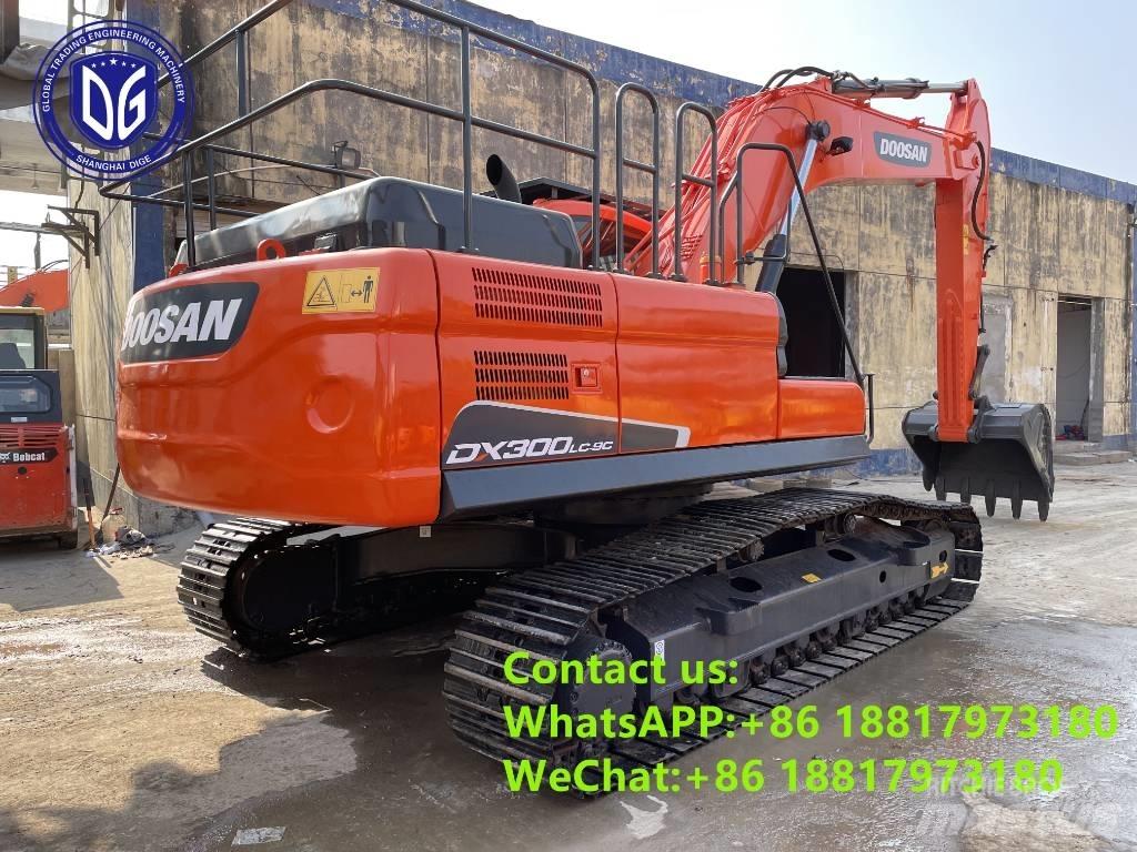 Doosan DX 300 LC Kāpurķēžu ekskavatori